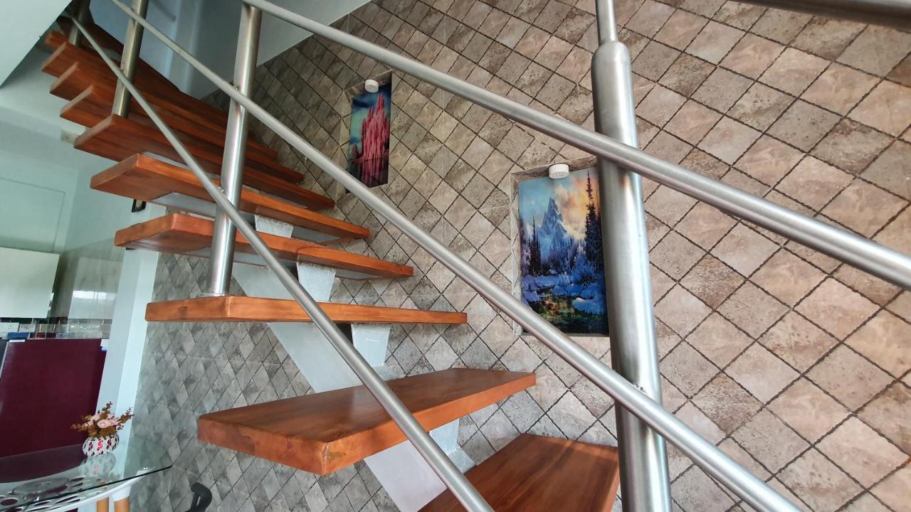 Villa Nessies Nagaon à Alībāg Extérieur photo