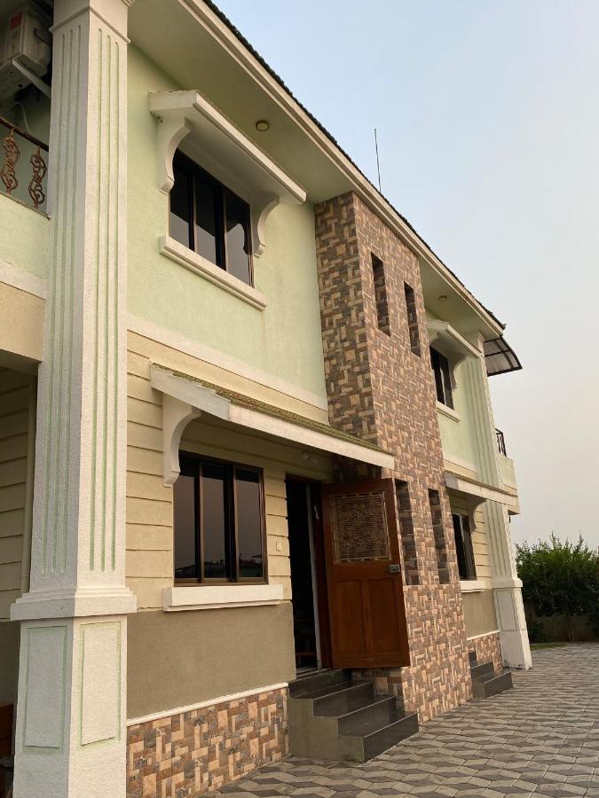 Villa Nessies Nagaon à Alībāg Extérieur photo